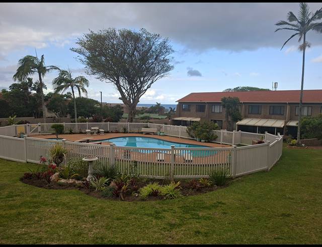 3 BEDROOM DUPLEX FOR SALE IN UVONGO BEACH
